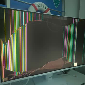 İdefix Açılmış Kutudaki Kırık Monitörün İadesini Reddetti