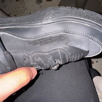 Kısa Sürede Deforme Olan Diesel Ayakkabının İade Ve Değişim Talebi