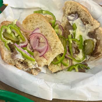 Subway Beylikdüzü Şubesinde Bayat Ekmek Ve Yöneticisiz Hizmet
