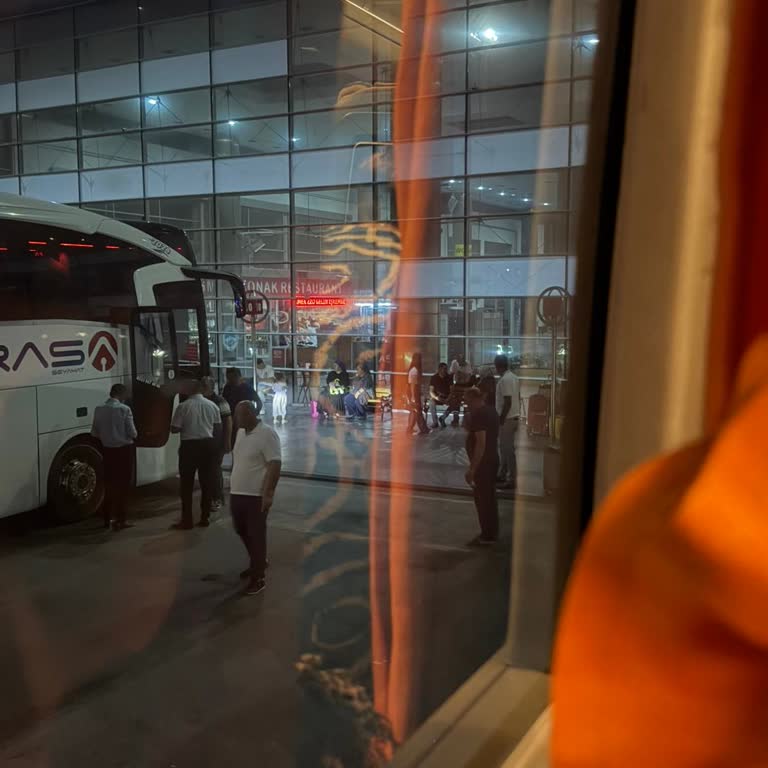 Kanberoğlu Turizm'de 65 Dakikalık Otobüs Gecikmesi Ve Bilgilendirme Eksikliği
