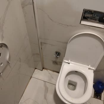 Güneştepe Parkı Tuvaletleri Kirli Ve Bakımsız