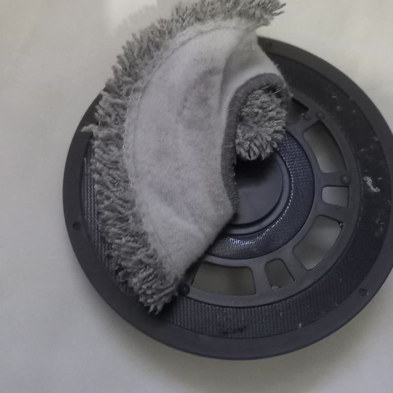 Dreame L10s Plus Robot Süpürge Mop Pedlerinin Cırtları Sürekli Çıkıyor