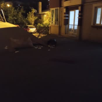 Kars Kelebek Mobilya Teslimat Ve Kurulum Sonrası Çöplerin Siteye Bırakılması