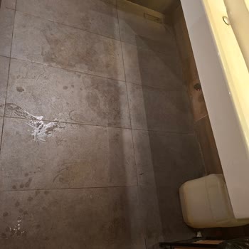 Shell 4065 İstasyonunda Tuvalet Temizliği Aşırı Kötü Ve Sağlık Riski