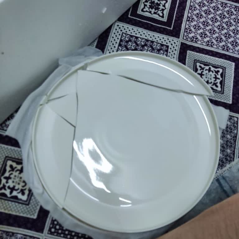 Karaca Yemek Takımı Ayıplı Teslim Edildi!
