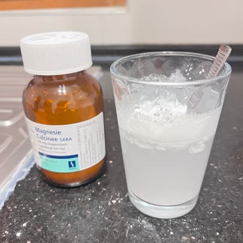 Magnesie Calcinee 400 Mg Süspansiyonun Suda Çözünmemesi Ve Etkisizliği