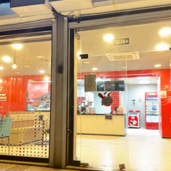 Mardin Kızıltepe Domino’s Şubesinde Eldiven Kullanılmayan Hijyen İhlali Ve Müşteri İlgisizliği