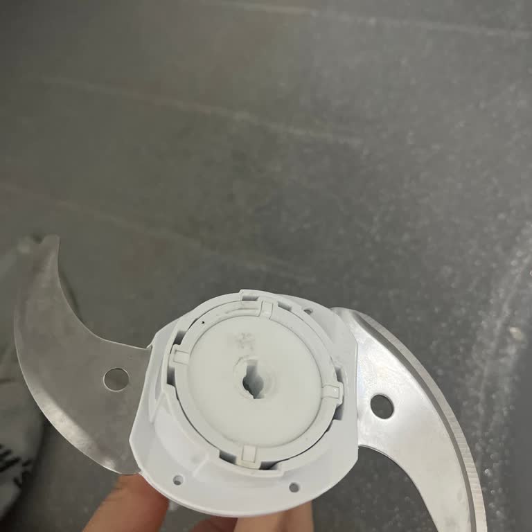 Beko RHB 5050 Blenderinin Bıçağındaki Kötü Koku İçin Değişim Talebi