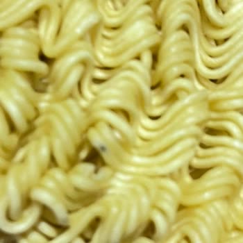 Küflü Noodle Ürünüyle Karşılaşılan Sağlık Endişesi Ve Telafi Talebi