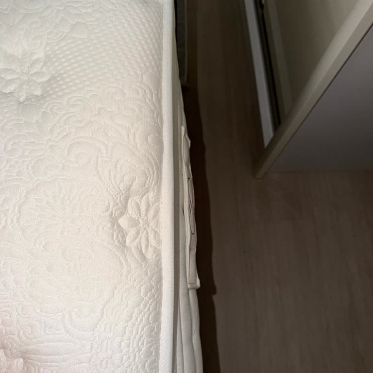 Garanti Süresi Dolmuş Yatakta Çökme Ve Ücretli Servis İtirazı