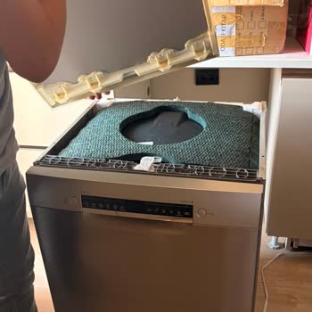 Kapalı Pakette Gelen Bulaşık Makinesinde Fabrika Hatası, Mağaza Değişim Reddetti