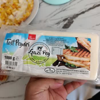 Gazi Peynir Süt Çiftliği Tost Peynirinde Zehir Gibi Koku Ve Bozulmuş Doku