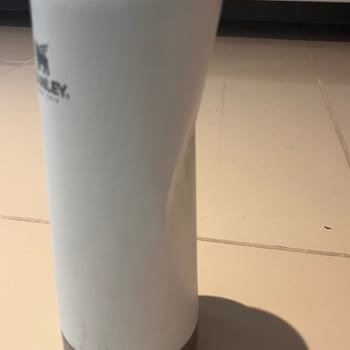 Stanley Termosunun Kısa Düşüşte Ezilmesi Ve Garanti Reddi