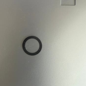 Teknosa’da İPhone 17 Kamera Lens Koruyucusu Çabuk Kırıldı, Ücretsiz Değişim Talebi