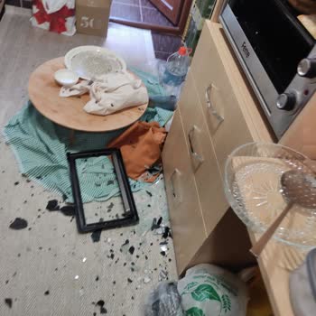 Ferre Fırın Camı Ani Patladı, Güvenlik Riski Ve Ücret İadesi Talebim Reddedildi
