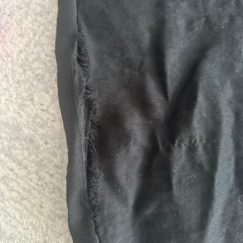 Defolu Pantolonun Dikişlerinin Çabuk Sökülmesi Ve İade Talebi
