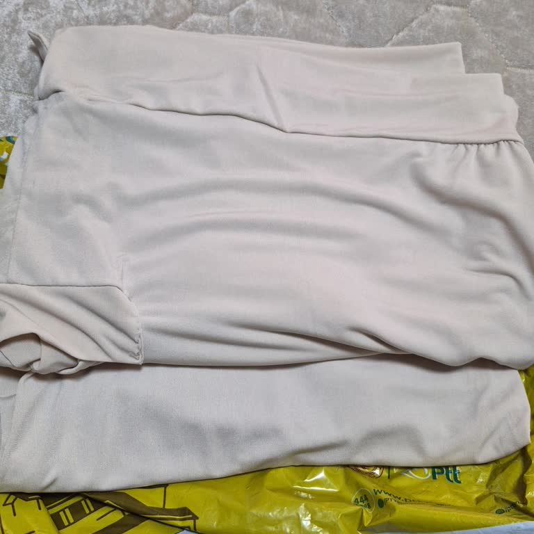 Yanlış Renk Ürünün Gönderimi Ve 250 TL Kargo Ücreti Talebi
