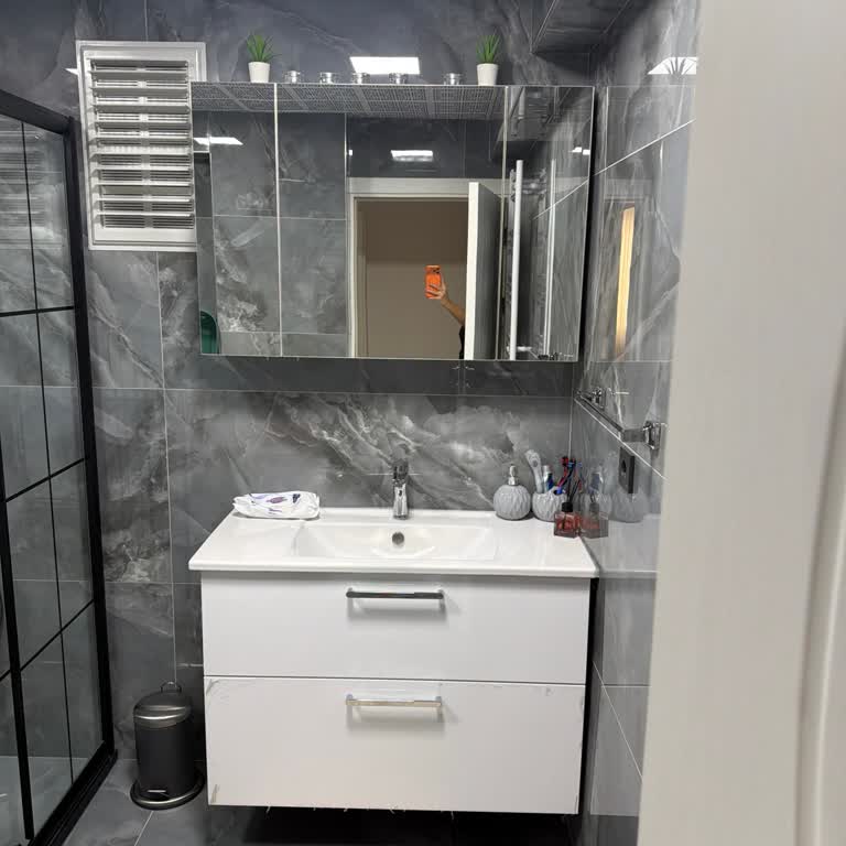 Vitra Banyo Dolabındaki Eksik Parçalar Ve Defolu Ürün Gecikmesi