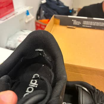 Adidas Çocuk Ayakkabısının Kısa Sürede Deforme Olması Ve Boyner Mağazasındaki Mağduriyet
