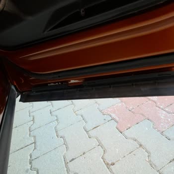 Citroen C4 Kapı İçi Boya Aşınması İkinci Sahip Olduğum İçin Garanti Kapsamına Alınmadı