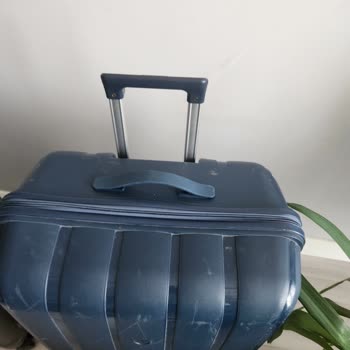 Mçs Valizlerin Kulplar Kırılıyor, Dikişler Açılıyor