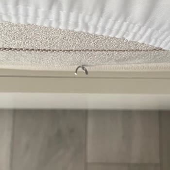 İdaş Deluxe Yatakta Şiddetli Sırt Ve Bel Ağrısı İle Metal Çıkıntı Nedeniyle İade Talebi