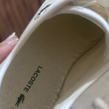 Kısa Sürede Deforme Olan Lacoste Ayakkabı İç Tabanı Değişim Talebi