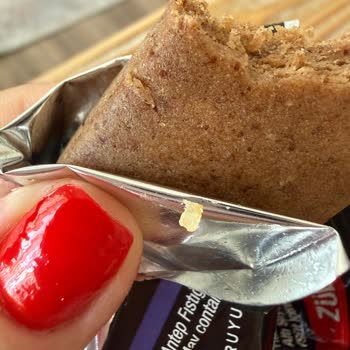 Züber High Protein Bar’ında Taş Benzeri Yabancı Cisim Sağlık Tehlikesi Yaratıyor