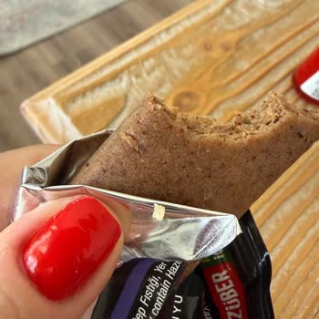 Züber High Protein Bar’ında Taş Benzeri Yabancı Cisim Sağlık Tehlikesi Yaratıyor