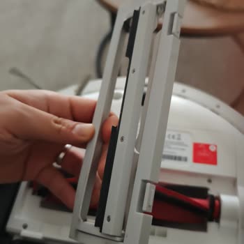 Roborock S8 Pro Kırık Alt Kapak İçin Garanti Kapsamında Ücretsiz Değişim Talebi Ve Oyalama