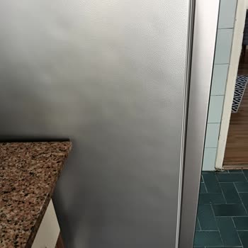 Teslim Edilen Hasarlı Beko Buzdolabının Değişim Talebi Reddedildi
