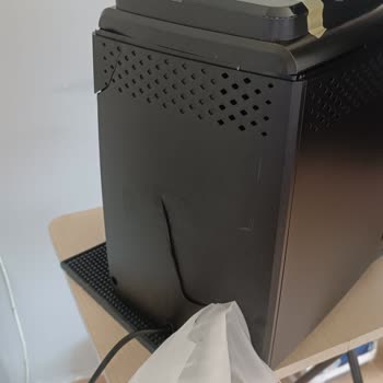 Amazon'da Kırık Kahve Makinesi Teslimatı, Kullanıcı Hatası Gerekçesiyle İade Reddi