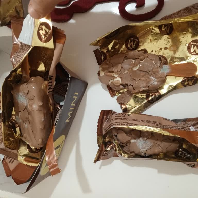 Kırılmış Ve Küflü Dondurmalarda Sağlık Riski