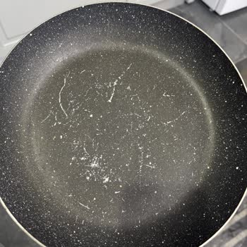 Chef’s Markalı Tavada Kısa Sürede Kaplama Soyulması