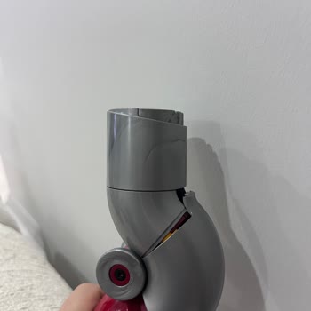 Dyson V12 Dirsek Kırılması Garanti Kapsamında Ücretsiz Onarım Talebi