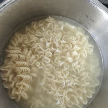 İndomie Noodle’da Metal Yabancı Madde Bulunması