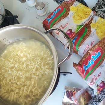 İndomie Noodle’da Metal Yabancı Madde Bulunması