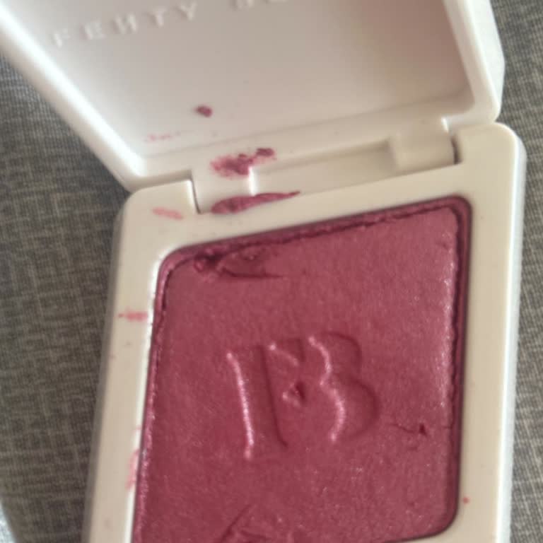 Kırık Fenty Beauty Allığı İçin Ücretsiz Değişim Veya İade