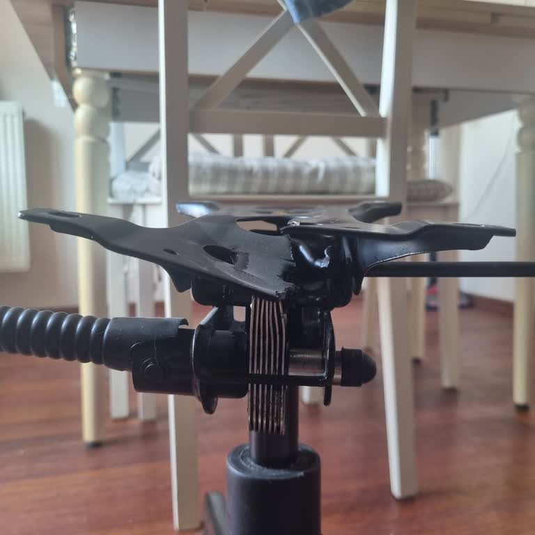 Hawk Gaming Chair FAB5 Modelinde Mekanizma Kırılması Güvenlik Riskine Yol Açıyor