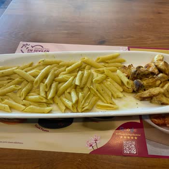 Tavuk Dünyası’nda Çiğ Makarna Ve Siyahlık İçeren Tavuk, Çözüm Yok