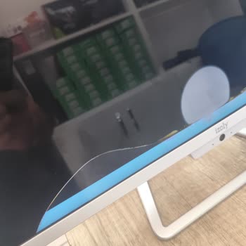 Kırık Ekranlı Bilgisayar Teslimatı, İade Reddi Ve Fotoğraf Yükleyememe Sorunu