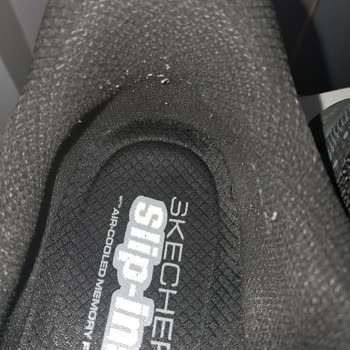 Skechers Spor Ayakkabıda Aşırı Terleme, Deformasyon Ve İade Talebi