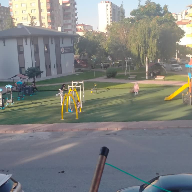 Takva Parkı'nda Yenileme Sözleri Tutulmadı Ve Çocuklar Güvenli Oynayamıyor