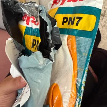 14.429,25 TL Ödenen Siparişte 864 Eldiven Yerine 3 Çift Ve İade Talebi
