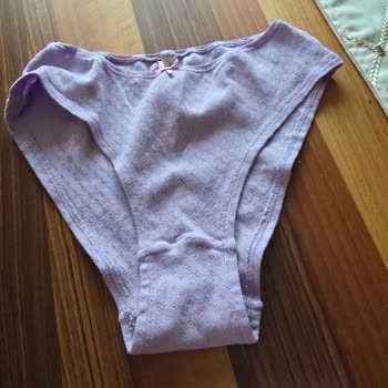 Paça Lastiği Olmayan Külotlar İçin Değişim Talebi Ve Mağaza İlgisizliği