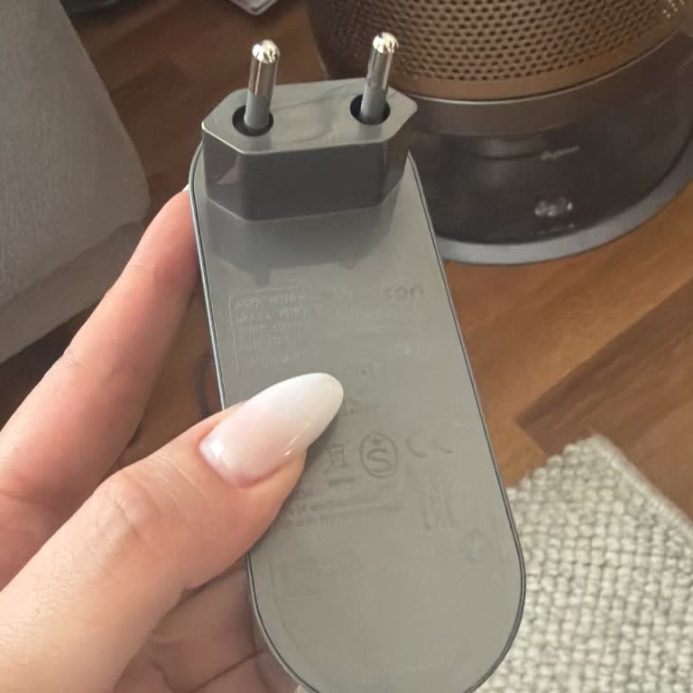 Dyson Adaptör Arızası Kullanıcı Hatası Gibi Değerlendirildi, Ücretsiz Çözüm Bekliyorum