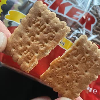 Ülker Pötibör Bisküvi İçinde Kıl Tespiti Ve Hijyen Endişesi