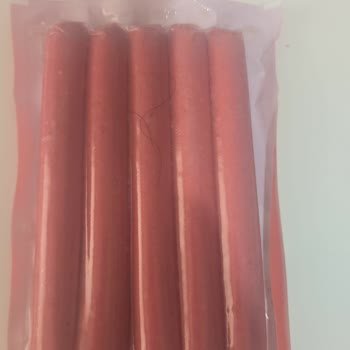 Maret Dana Sosisinde Kapalı Pakette Kıl Tespiti Ve Hijyen Şikayeti