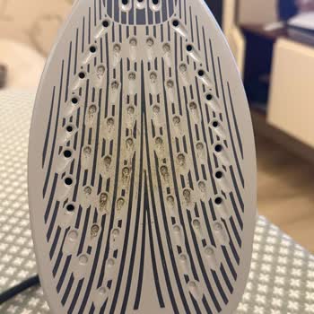 Philips Steamglide Elite Ütüde Yapışma Ve Yanma Sorunu, Servis Çözüm Bulamadı
