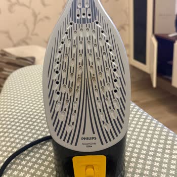 Philips Steamglide Elite Ütüde Yapışma Ve Yanma Sorunu, Servis Çözüm Bulamadı